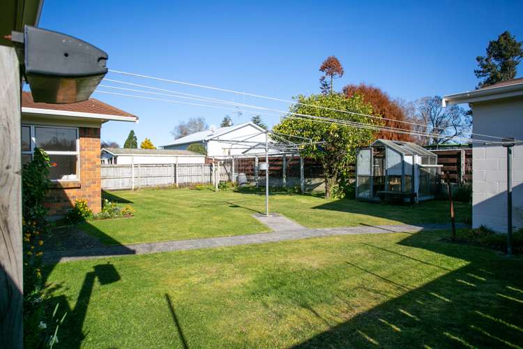 8 Woodstock Crescent Leamington_14