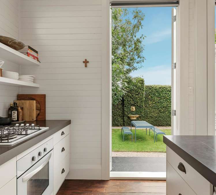 38 Stephens Place Hairini_13