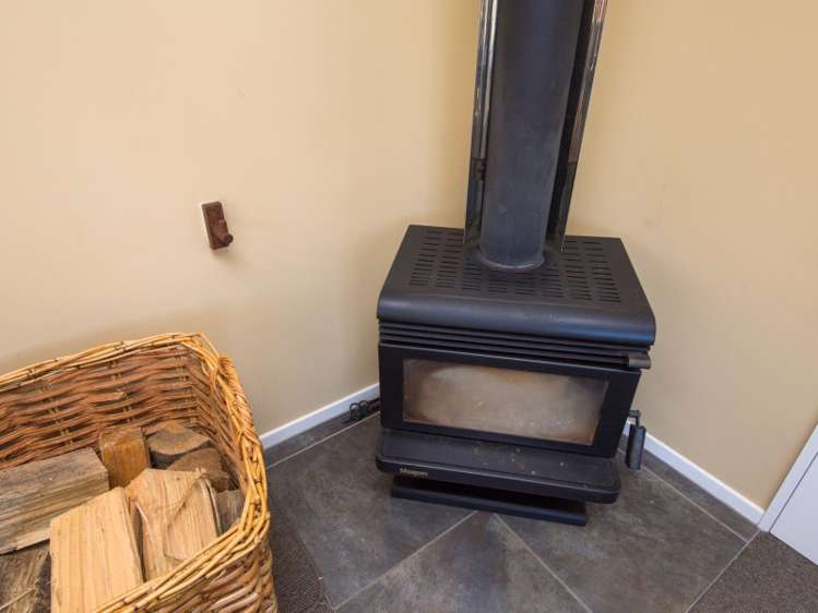 64 Fraser Drive Feilding_23