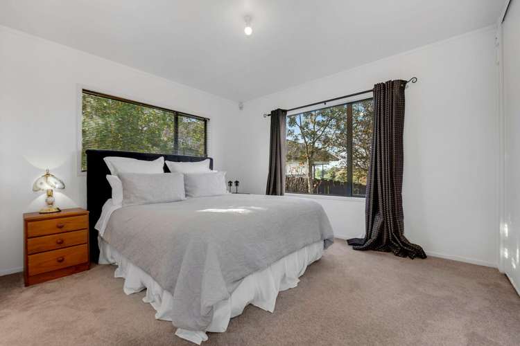 17 Robina Court Pakuranga Heights_15