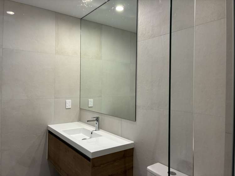 131 WAITUARUA DRIVE "Waiata Shores" Takanini_34