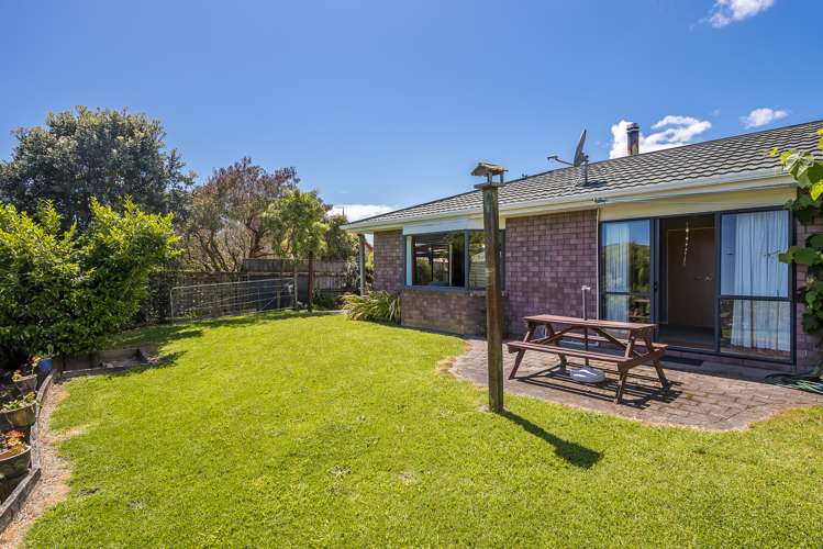 24 Campion Road Waikanae Beach_7
