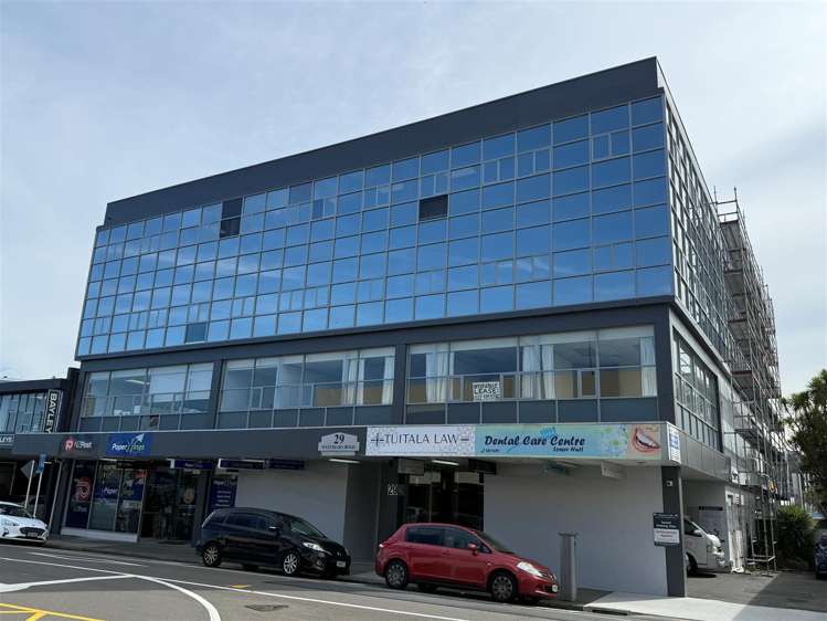 Suite 1. Level 3, 29 Waterloo Road Lower Hutt_1