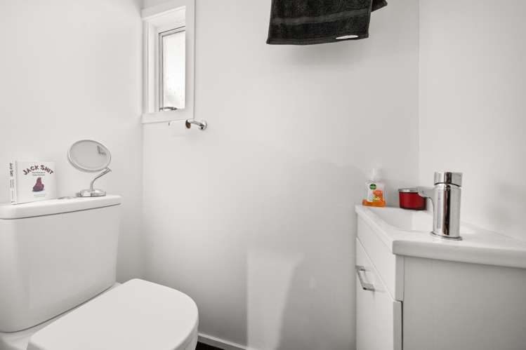 9 Pownall Street Masterton_24