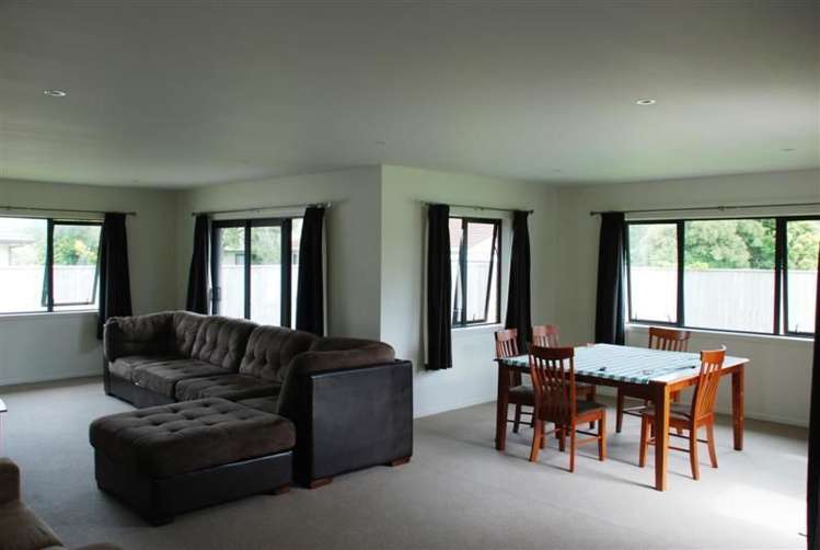 2c Margaret Alice Close Whalers Gate_1