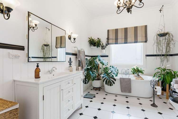 12 Campbell Street 1235_12