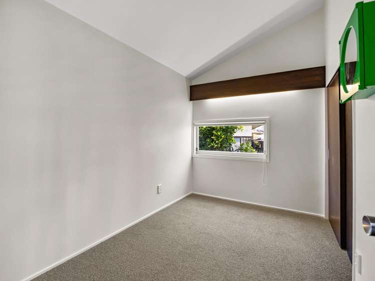 19 Stratford Place Otumoetai_23