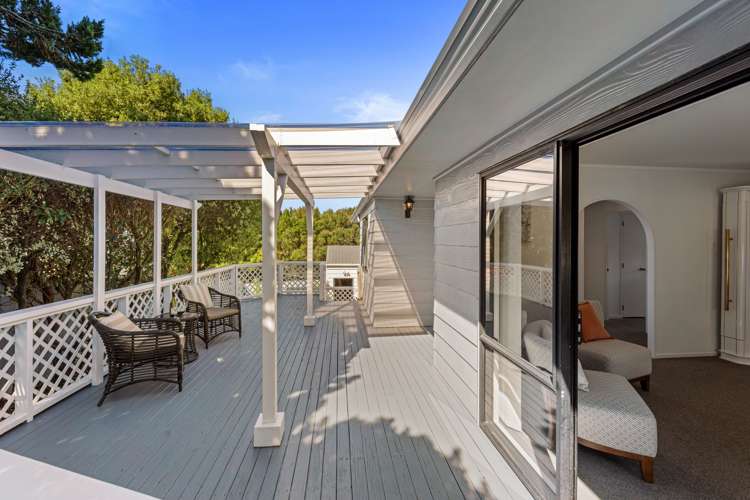 37 Gosford Drive Botany Downs_10