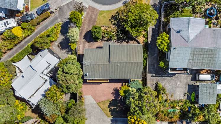 22 Reynolds Place Torbay_18