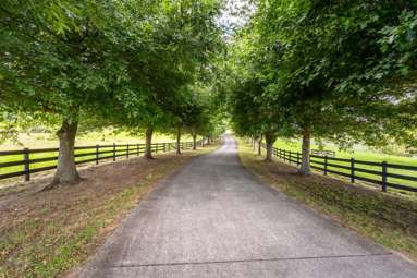 204 Broomfields Road_2