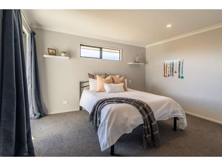 27 Lakeland Avenue Twizel_19