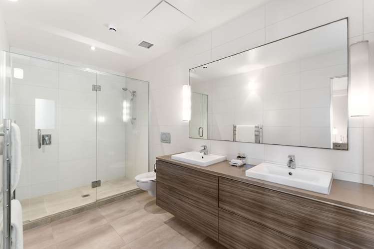 2/154 Marine Parade Mt Maunganui_12