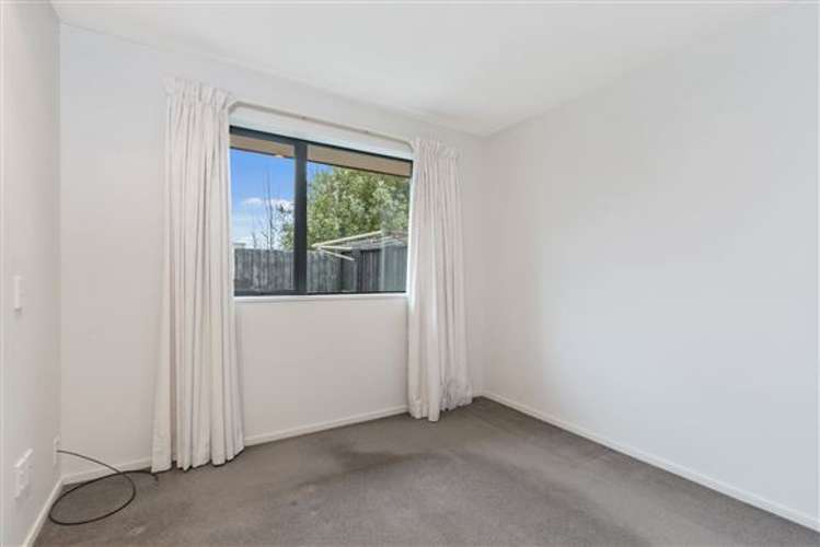 3 Clinton Lane Woolston_6