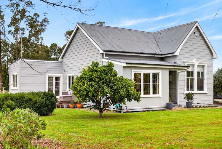 920 Park Road South Longlands_3