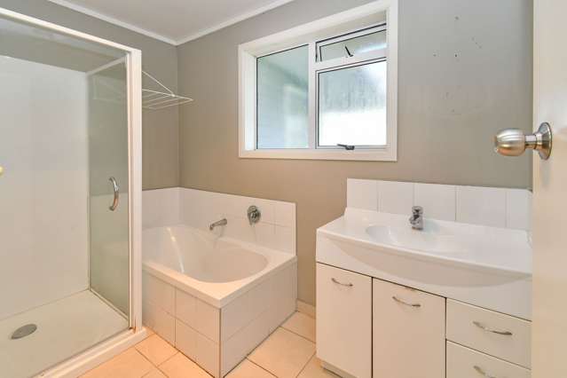 17 Mclean Avenue Papatoetoe_4