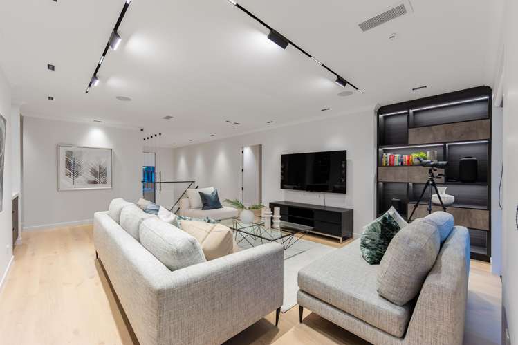 7 Headsail Drive Long Bay_17