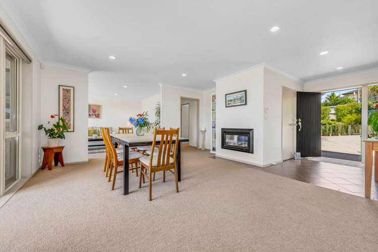 7 Intrepid Crescent Beachlands_13