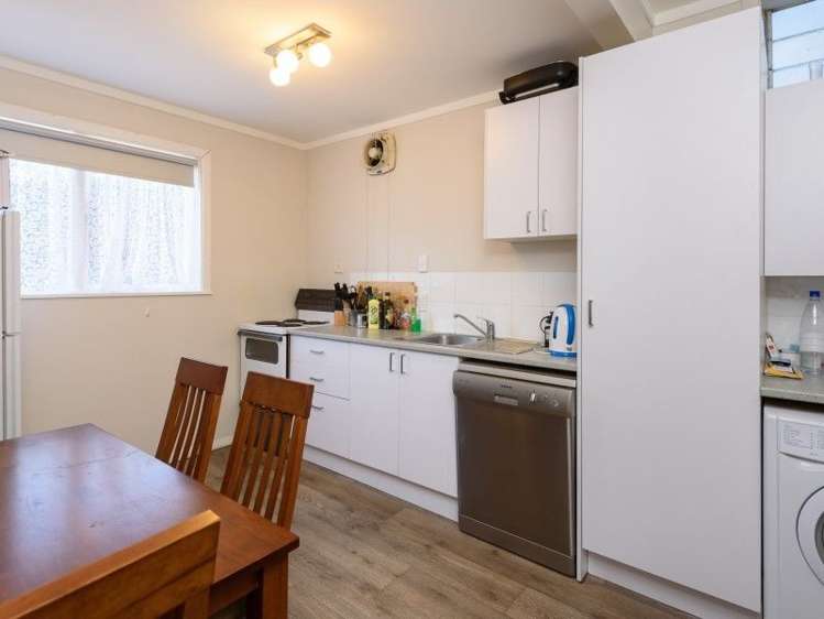 26a Delhi Crescent Khandallah_11