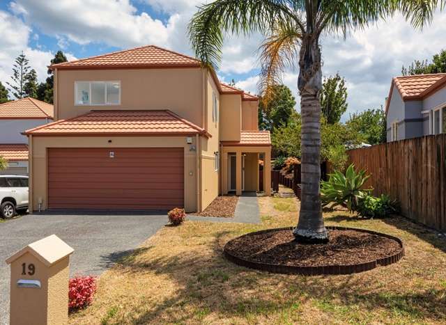 19 Stolford Crescent New Lynn_4