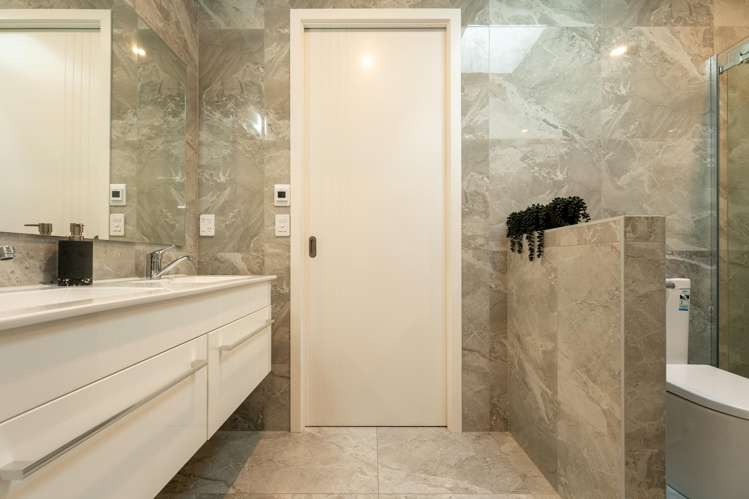 28 Meadowstone Street Gleniti_9