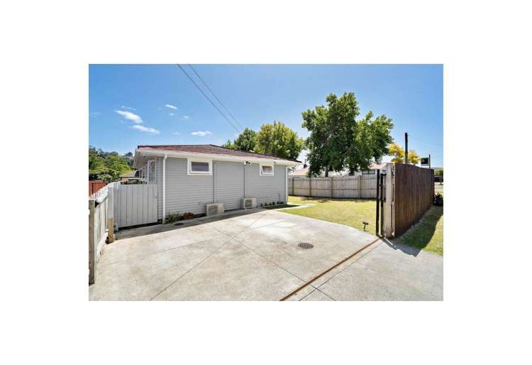 27 Fairdene Avenue Henderson_15