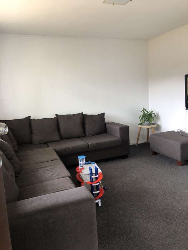 1/32 Latham Avenue Pakuranga_2
