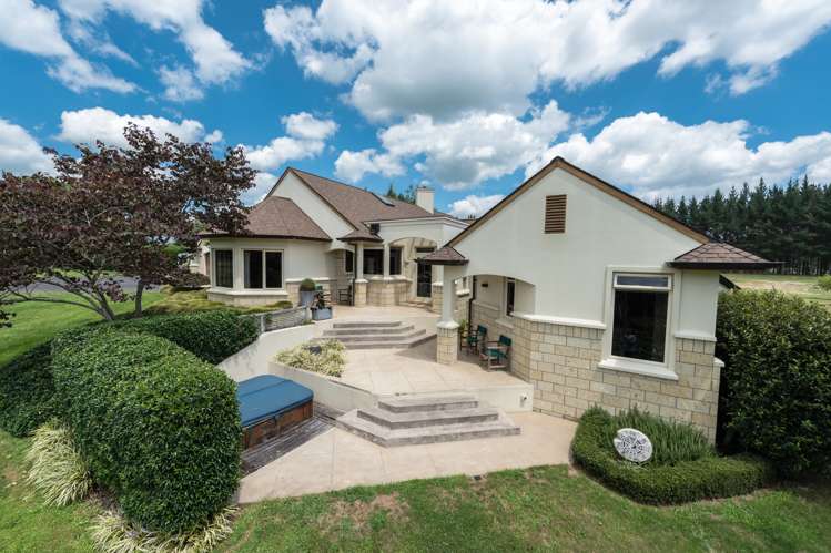 365 Holmwood Drive Ngahinapouri_19