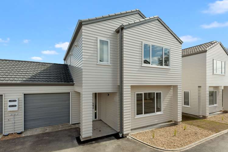 52d Fifth Avenue Enderley_0