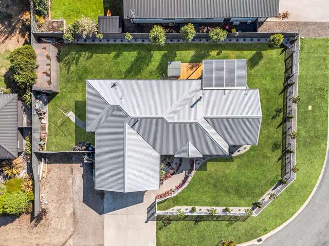 18 Finch Street Albert Town_2