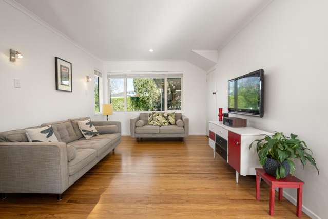 11 Milton Road Otumoetai_3