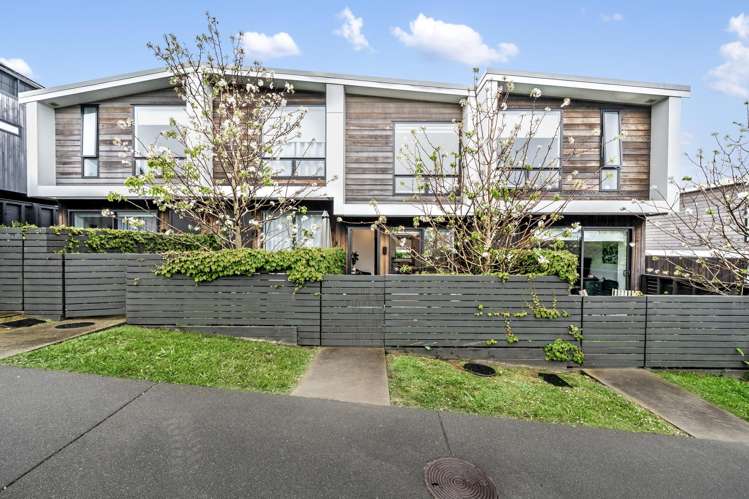 2/4 Glen Atkinson Street St Heliers_13