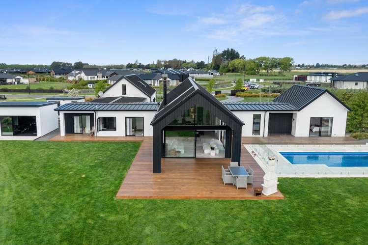 130 Verdeco Boulevard Lincoln_34