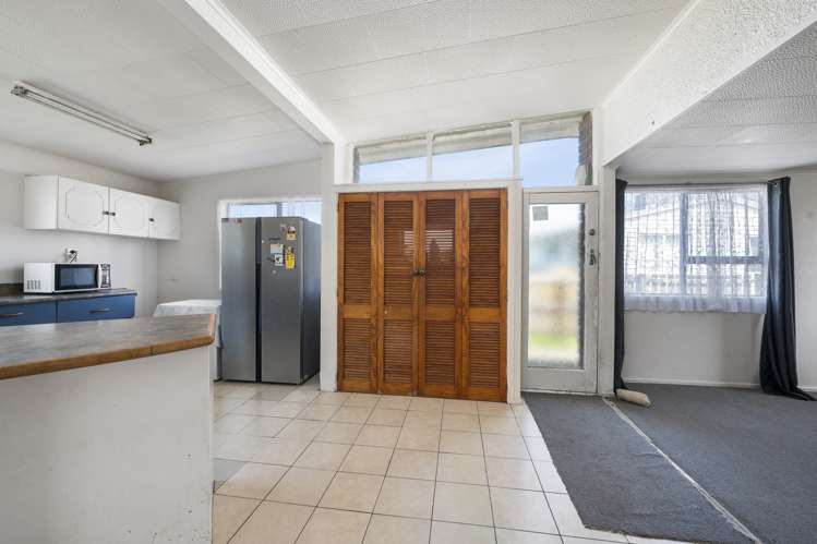 121 Pine Drive Murupara_5