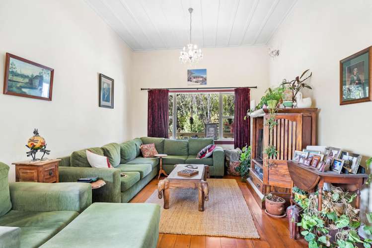 51 Sterling Road Paparoa_14