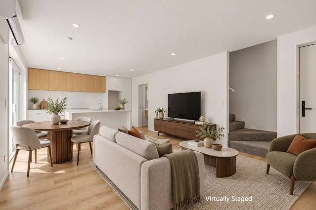 Brand-New Freehold Townhouses in Central Lincoln
