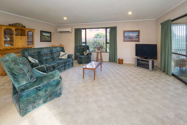 1 Falcon Drive Allenton_13