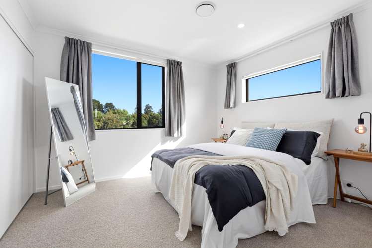 8/18 Titoki Street Te Atatu Peninsula_11