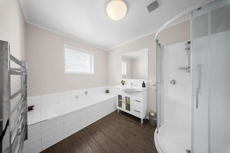 2 Ballintoy Park Drive Welcome Bay_19