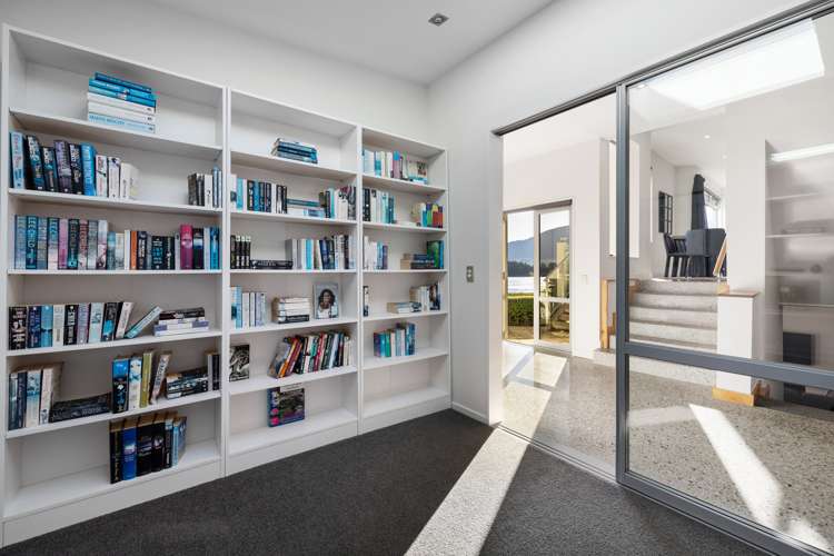 497 Peninsula Road Kelvin Heights_17