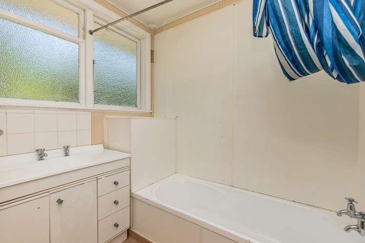 72 Canada Street Watlington_18