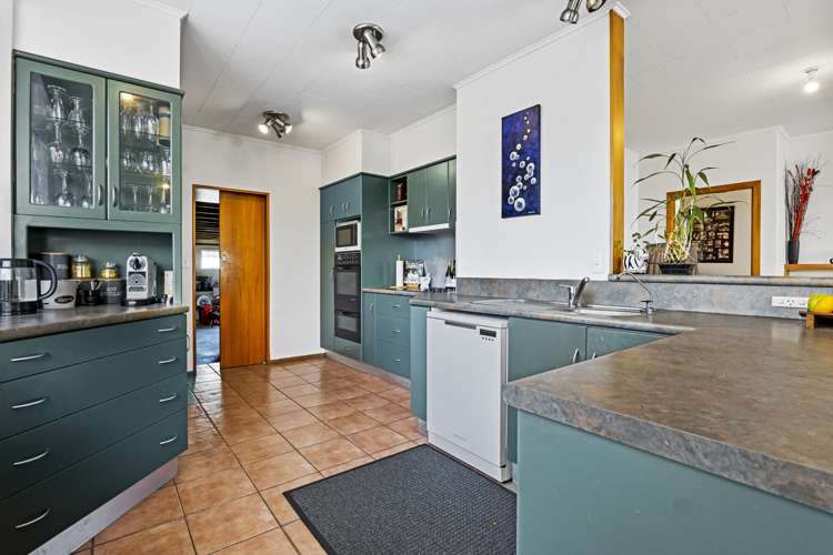 291 Glover Road Hawera_2