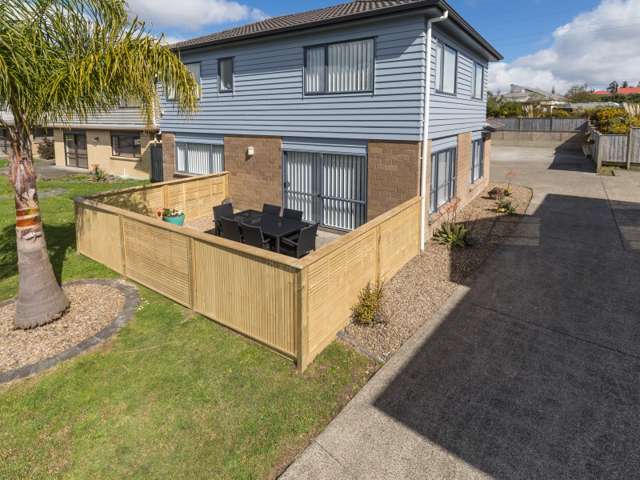 9 Riverglade Parkway Te Atatu South_1