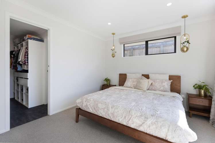 8 Hattersley Grove Churton Park_19