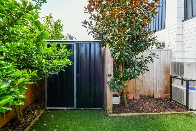 9/22 Yeovil Road Te Atatu Peninsula_11