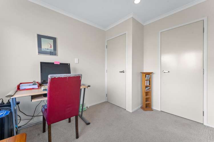 27/8 Village Place Tuakau_16