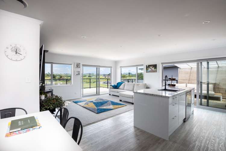 5b Hinz Lane Bell Block_12