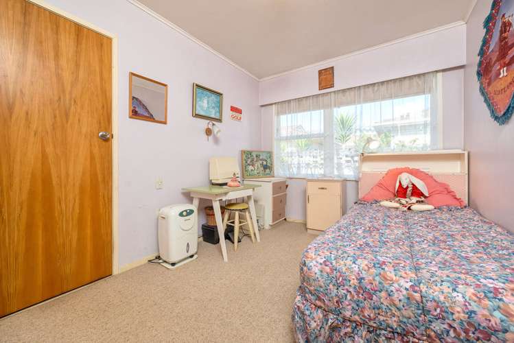 2/193 Queen Street Pukekohe_16