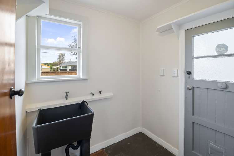 15 Mcbratneys Road Dallington_13