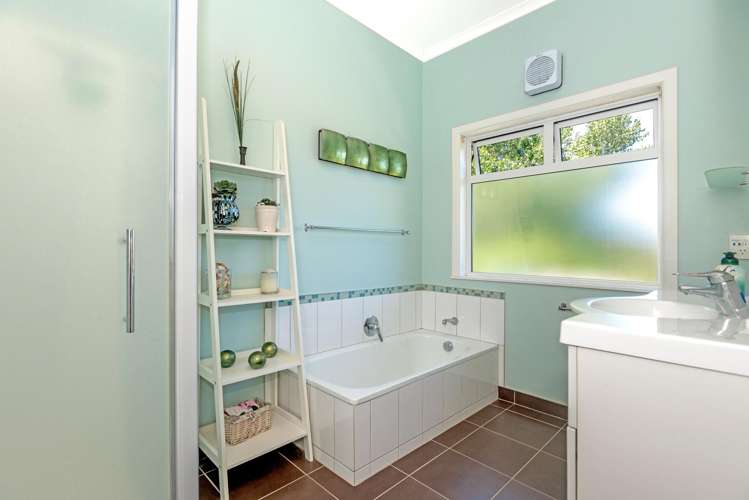 29 Gaddums Hill Outer Kaiti_12