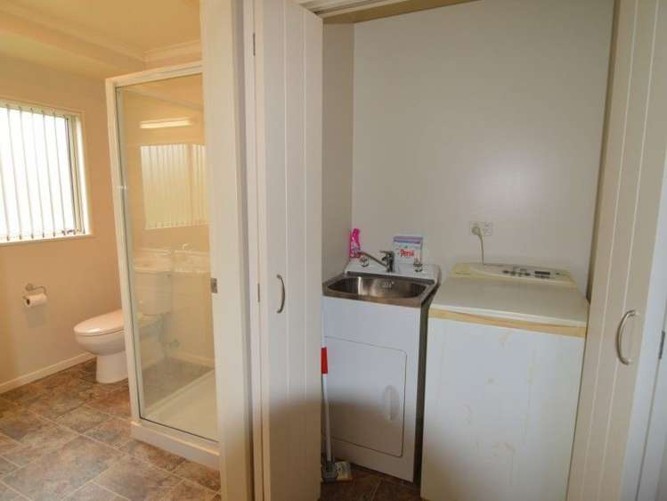 52/55 Armstrong Avenue Carterton_11